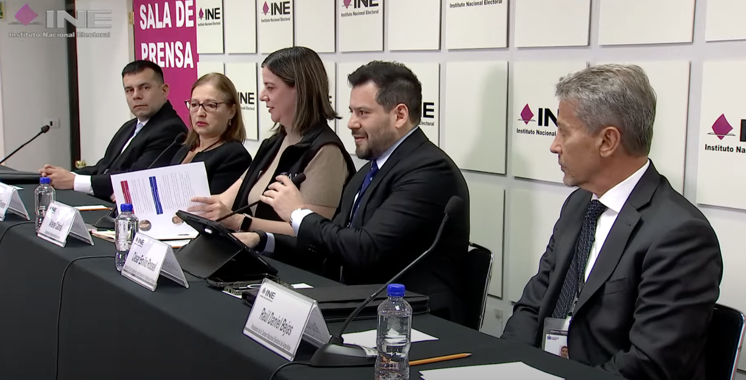 Conferencia de prensa de la coordinación de Asuntos Internacionales con UNIORE